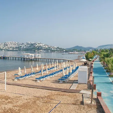 بودروم إنفينيتي * تورغوتْريس